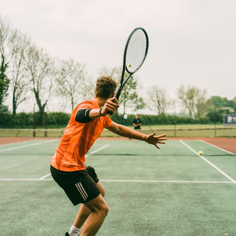 Vợt tennis Wilson Clash 100 v2